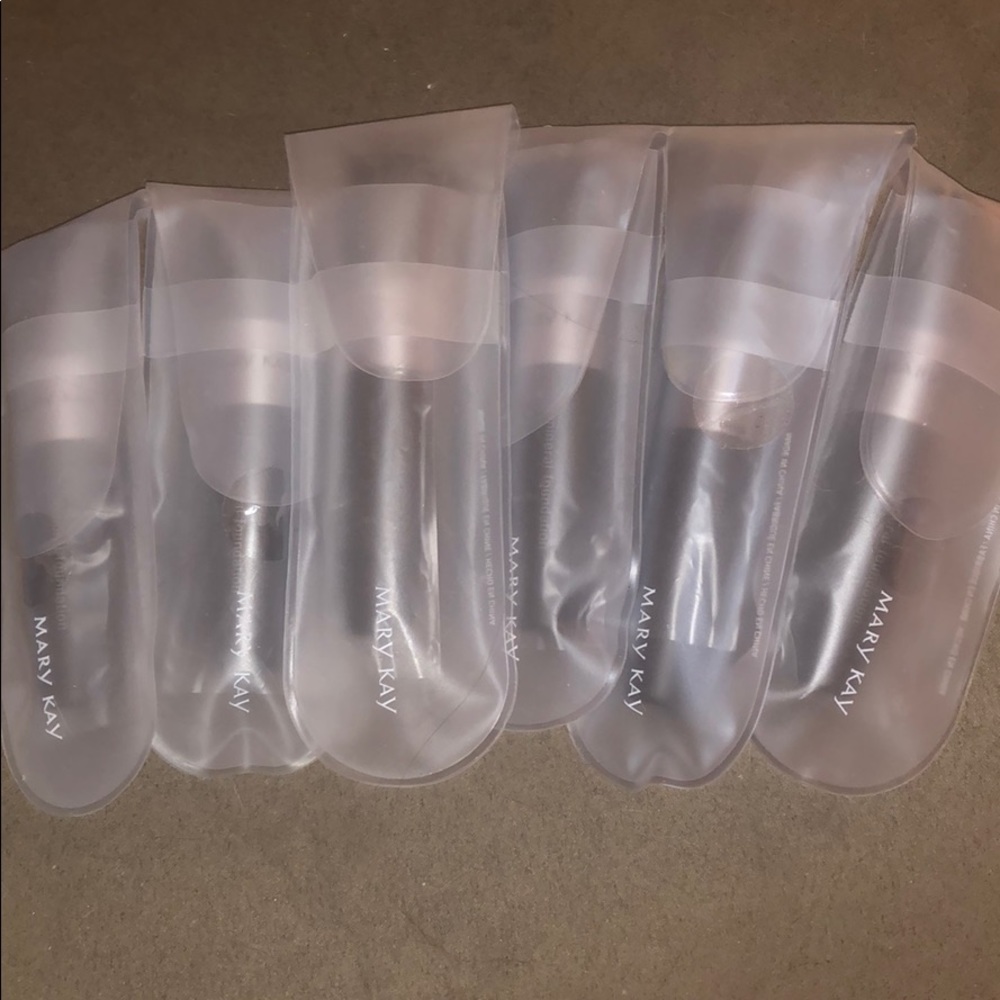 Mary Kay mineral powder brush